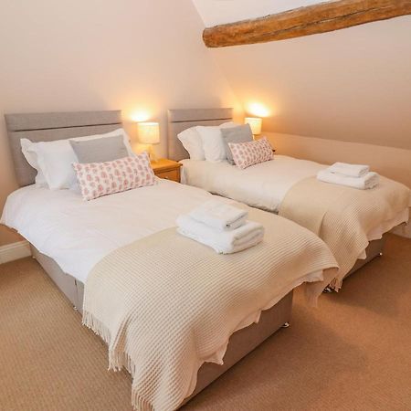 The Loft Apartment Stow-on-the-Wold Екстериор снимка