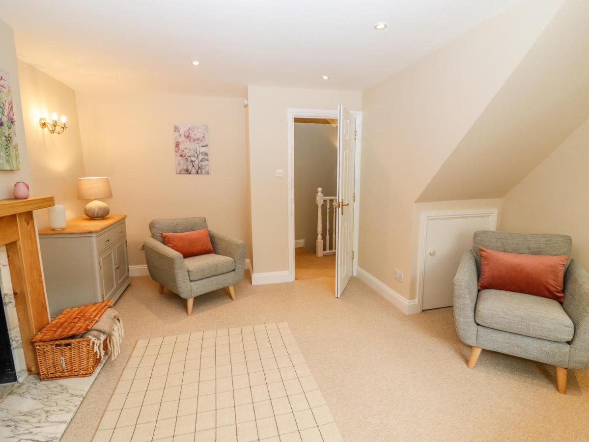 The Loft Apartment Stow-on-the-Wold Екстериор снимка
